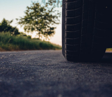 Quels contrôles effectuer sur sa voiture avant un long trajet ?